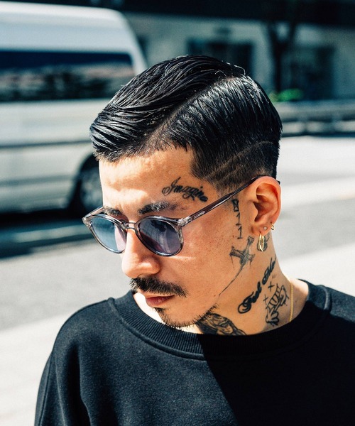 Subciety(サブサエティ)の「SUNGLASS-Zack-(サングラス・メンズ・スモーク/グレー系その他/ブラック×ブルー/ブラック系その他・FREE)」の3枚目の写真