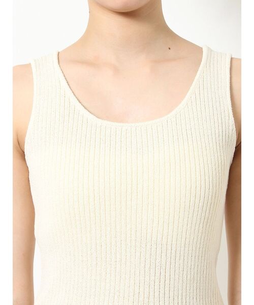 RESEXXY（リゼクシー）の「バッククロスニットタンクトップス（タンクトップ・レディース・アイボリー/ブラック/グリーン・FREE）」の10枚目の写真