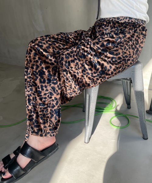 Solace(ソレイス)の「レオパードイージーパンツ(その他パンツ・レディース・ブラウン・MEDIUM)」の14枚目の写真