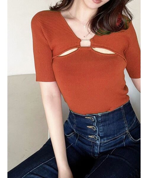 RESEXXY（リゼクシー）の「バストポイントニットトップス（ニット/セーター・レディース・ブラック/オレンジ/ベージュ・FREE）」の3枚目の写真