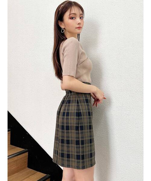 RESEXXY（リゼクシー）の「バストポイントニットトップス（ニット/セーター・レディース・ブラック/オレンジ/ベージュ・FREE）」の5枚目の写真