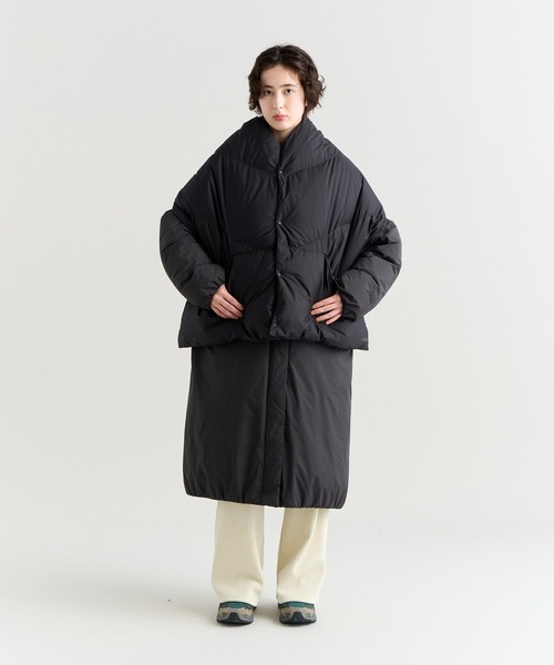 NANGA(ナンガ)の「DOWN PONCHO MUFFLER(WOMEN)/ダウンポンチョマフラー(ウィメンズ)(マフラー・メンズ・アイボリー/モカ/ブラック/カーキ/ベージュ系・FREE)」の8枚目の写真