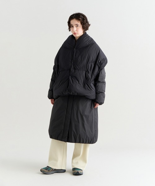 NANGA(ナンガ)の「DOWN PONCHO MUFFLER(WOMEN)/ダウンポンチョマフラー(ウィメンズ)(マフラー・メンズ・アイボリー/モカ/ブラック/カーキ/ベージュ系・FREE)」の11枚目の写真