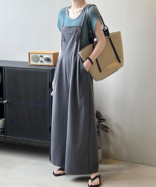 Girly Doll（ガーリードール）の「ワイドサロペットパンツ（サロペット/オーバーオール・レディース・グレー/カーキ/ネイビー・L/M）」の2枚目の写真