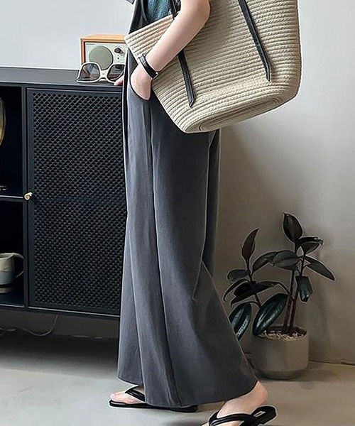 Girly Doll（ガーリードール）の「ワイドサロペットパンツ（サロペット/オーバーオール・レディース・グレー/カーキ/ネイビー・L/M）」の4枚目の写真