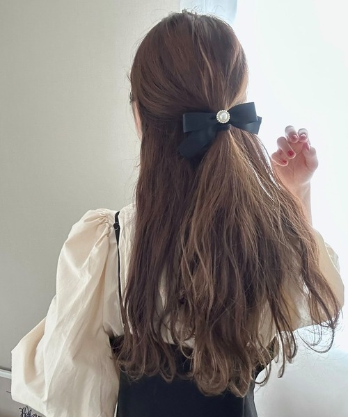 LAUIR(ラウアー)の「アンティークパールリボンヘアゴム(ヘアゴム・レディース・ブラック・FREE)」の5枚目の写真