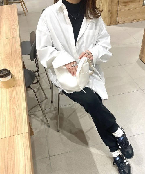 evernavy(エバーネイビー)の「総針ニットジョガーパンツ(その他パンツ・レディース・ブラック/ネイビー・M/L)」の4枚目の写真