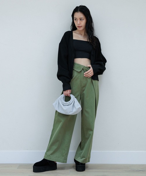 FOREVER 21（フォーエバー トゥエンティーワン）の「厚底フェイクファーシューズ（スリッポン・レディース・ベージュ/ブラック・SMALL/MEDIUM/LARGE）」の12枚目の写真