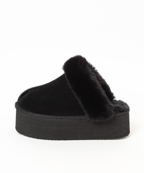 FOREVER 21（フォーエバー トゥエンティーワン）の「厚底フェイクファーシューズ（スリッポン・レディース・ベージュ/ブラック・SMALL/MEDIUM/LARGE）」の18枚目の写真