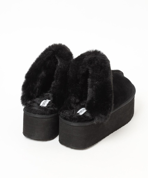 FOREVER 21（フォーエバー トゥエンティーワン）の「厚底フェイクファーシューズ（スリッポン・レディース・ベージュ/ブラック・SMALL/MEDIUM/LARGE）」の20枚目の写真
