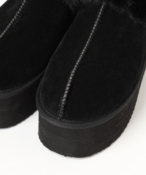 FOREVER 21（フォーエバー トゥエンティーワン）の「厚底フェイクファーシューズ（スリッポン・レディース・ベージュ/ブラック・SMALL/MEDIUM/LARGE）」の4枚目の写真