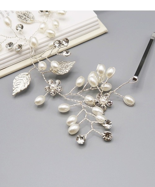 Cupid Heart(キューピッドハート)の「【Cupid Heart】結婚式アクセ!メタルリーフパールビジューヘッドドレス(ハーフ)(その他ヘアアクセサリー・レディース・シルバー・MEDIUM)」の15枚目の写真