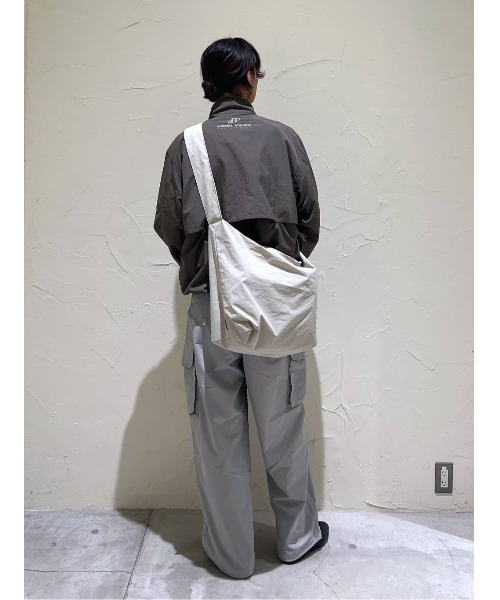 niko and...（ニコアンド）の「NEWラージショルダーバッグ（ショルダーバッグ・メンズ・オフホワイト/ブラック/カーキ/ブルー/ライトグリーン/ブラック系1・FREE）」の8枚目の写真