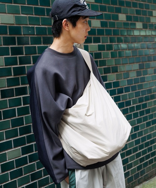 【超美品】zattu TAIT-RN ショルダーバッグ　ブラック　専用収納袋あり ストラップショルダーバッグ | ファッション通販サイト NUGU