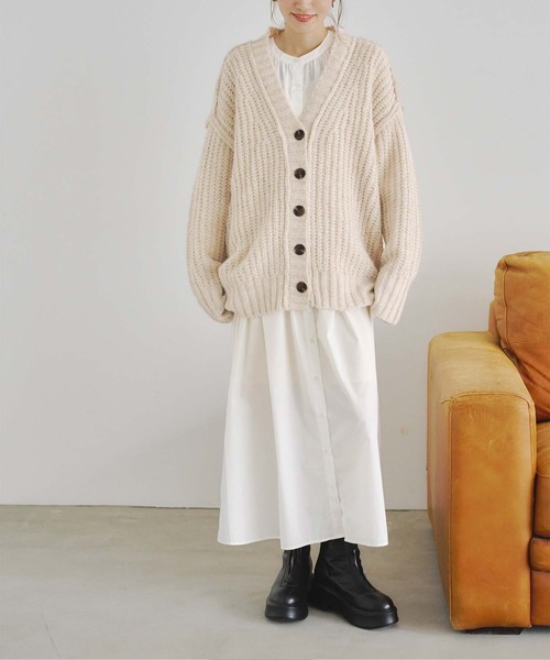 titivate（ティティベイト）の「Vネックローゲージニットカーディガン