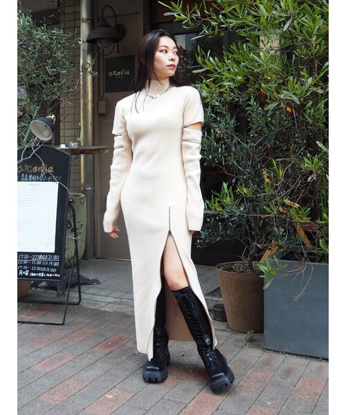 EVRIS（エヴリス）の「ダブルZIPニットロングワンピース（ワンピース・レディース・アイボリー/ネイビー/ブラック・FREE）」の22枚目の写真