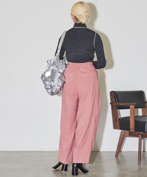 MERLOT（メルロー）の「配色タートルニット（ニット/セーター・レディース・ピンク/グリーン/ダークグレー/グレー・FREE）」の19枚目の写真