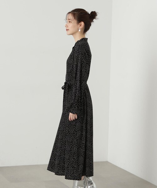 N.（N. Natural Beauty Basic）（エヌエヌナチュラルビューティーベーシック）の「◆ウエストリボンバンドカラーワンピース（ワンピース・レディース・ドット/ブルー・MEDIUM）」の10枚目の写真