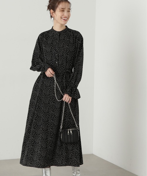 N.（N. Natural Beauty Basic）（エヌエヌナチュラルビューティーベーシック）の「◆ウエストリボンバンドカラーワンピース（ワンピース・レディース・ドット/ブルー・MEDIUM）」の2枚目の写真