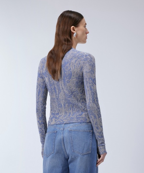 JNBY(ジェーエヌビーワイ)の「Miao Silver Jewelry Crew-neck Cardigan(ニット/セーター・レディース・グレー/ブルー・36/38/40)」の11枚目の写真