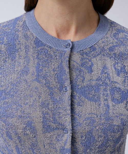 JNBY(ジェーエヌビーワイ)の「Miao Silver Jewelry Crew-neck Cardigan(ニット/セーター・レディース・グレー/ブルー・36/38/40)」の10枚目の写真