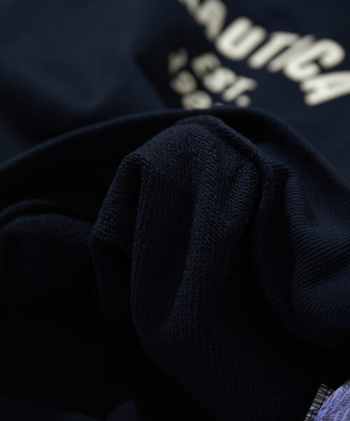 NAUTICA（ノーティカ）の「NAUTICA/ノーティカ Felt Patch Arch Logo Crewneck Sweatshirt/フェルトパッチ　アーチロゴクルーネック スウェットシャツ（スウェット・メンズ・ブラック/ブルー/ライトグレー/ホワイト/ネイビー・LARGE/MEDIUM/X-LARGE）」の13枚目の写真