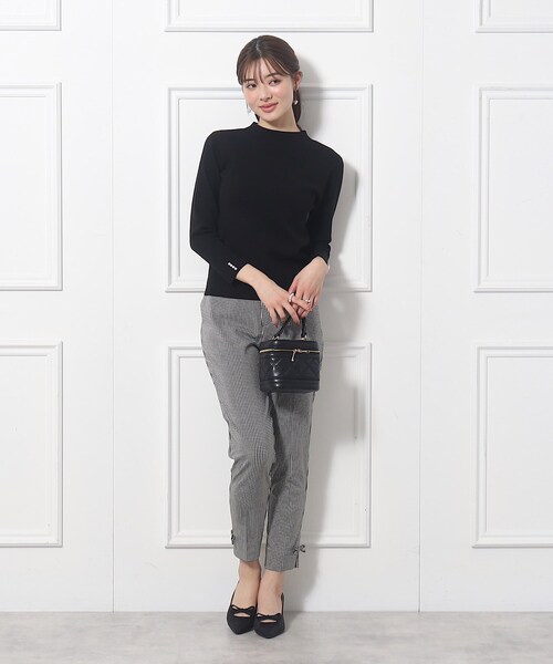 couture brooch（クチュールブローチ）の「◆LEMON ポイントパール調プチハイネックニット（ニット/セーター・レディース・ベビーピンク/オフホワイト/ブラック・42/38）」の13枚目の写真