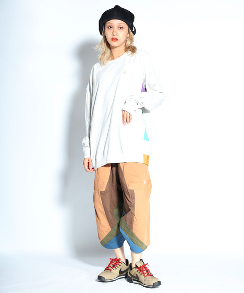 ALDIES（アールディーズ）の「Side Switching Cut / サイドスウィッチングカット（Tシャツ/カットソー・メンズ・ブラック/ホワイト/ホワイト系その他・FREE）」の2枚目の写真