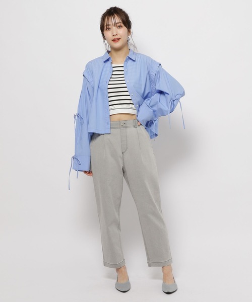 niko and...(ニコアンド)の「ルームドライ/カップ付きクロップドタンクトップ(タンクトップ・レディース・ブラック/オフホワイト/アイボリー・MEDIUM/LARGE)」の4枚目の写真