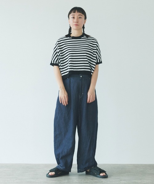 新品タグ付　yuni コットン/リネン デニム テーパードパンツ yuni（ユニ ）の「コットンリネン デニムテーパードパンツ