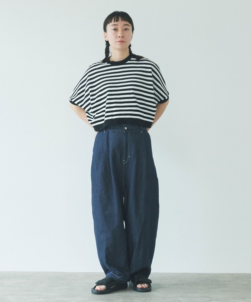 新品タグ付　yuni コットン/リネン デニム テーパードパンツ yuni（ユニ ）の「コットンリネン デニムテーパードパンツ