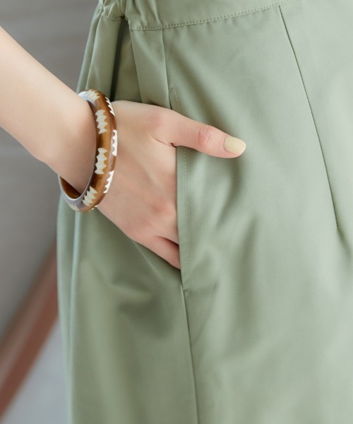 miclat（ミクラ）の「大きいサイズ　カーゴスカート　miclat（スカート・レディース・カーキ/ブラック・4L/3L/LL/L/5L）」の10枚目の写真