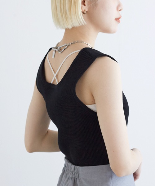 w closet（ダブルクローゼット）の「リブニットタンクトップ（タンクトップ・レディース・ブラック/オフホワイト/サックスブルー/ホワイト×ブラック/ピンク系その他・FREE）」の19枚目の写真