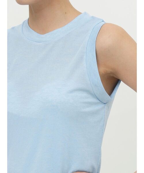 MURUA（ムルーア）の「セミシアーノースリカットトップス（Tシャツ/カットソー・レディース・イエロー/ブラック/ホワイト/ブルー・FREE）」の14枚目の写真