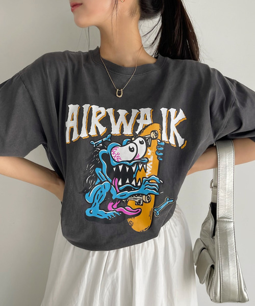 Ada.(エイダ)の「AIR WALK ピグメント加工 半袖 プリント モンスター Tシャツ(Tシャツ/カットソー・レディース・ブラック/ネイビー/オフホワイト・M/L)」の2枚目の写真