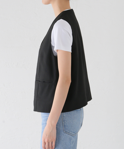 JOURNAL STANDARD relume(ジャーナルスタンダード レリューム)の「T/R ツイルコンパクトベスト(ベスト・レディース・ブラック/ベージュ・FREE)」の6枚目の写真