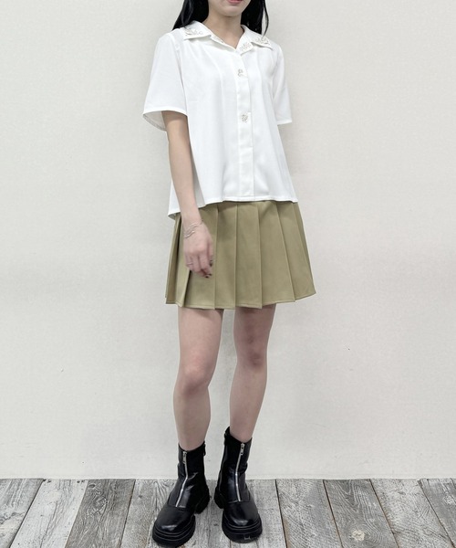 NICOLE CLUB（ニコル　クラブ）の「2WAY衿_比翼刺繍ブラウス（シャツ/ブラウス・レディース・ブラック/イエロー/ブルー/オフホワイト・MEDIUM）」の22枚目の写真