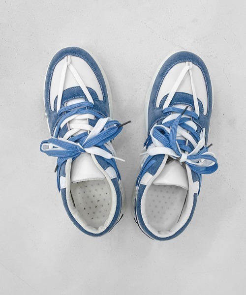 MGV(エムジーヴィー)の「Two-Tone Logo Sneakers(スニーカー・メンズ・ブラック/ブルー/グリーン・LARGE/X-LARGE/MEDIUM)」の3枚目の写真