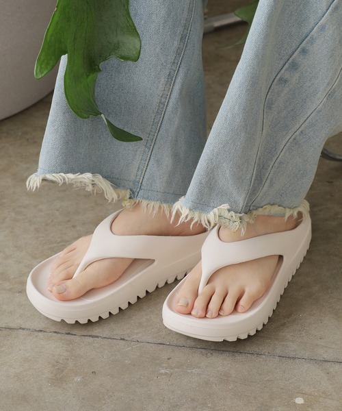 THE NORTH FACE（ザノースフェイス）の「日本未発売 THE NORTH FACE/ザ・ノースフェイス RECOVERY FLIP サンダル（サンダル・メンズ・ブラック/ホワイト/チャコール/サックスブルー・23.0cm/24.0cm/25.0cm/26.0cm/27.0cm/28.0cm）」の12枚目の写真