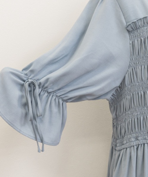CLETTE（クレット）の「袖リボンシャーリングワンピース（ワンピース・レディース・ブラック/ブルー/ピンク・LL/3L/4L）」の13枚目の写真