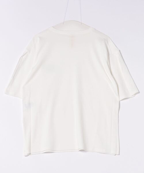 Q（キュー）の「スリットスリーブロゴT（Tシャツ/カットソー・レディース・ブラック/ホワイト・MEDIUM）」の5枚目の写真