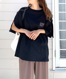 Q | スリットスリーブロゴT(Tシャツ/カットソー)