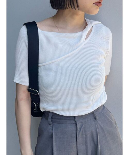 MURUA(ムルーア)の「ツイストワンショルニット(ニット/セーター・レディース・ホワイト/パープル/ブラック/ブルー/オレンジ・FREE)」の2枚目の写真