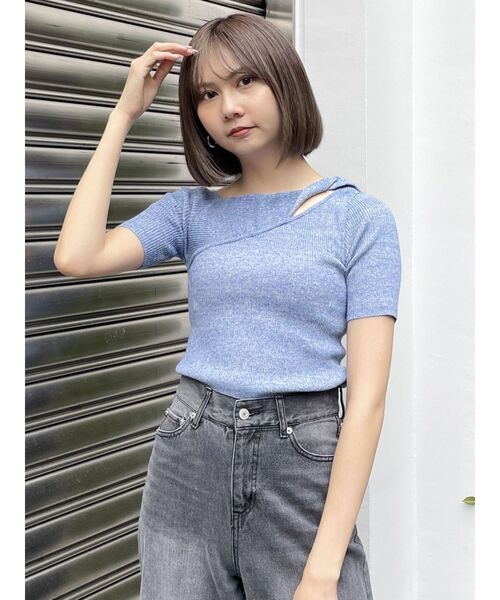 MURUA(ムルーア)の「ツイストワンショルニット(ニット/セーター・レディース・ホワイト/パープル/ブラック/ブルー/オレンジ・FREE)」の6枚目の写真