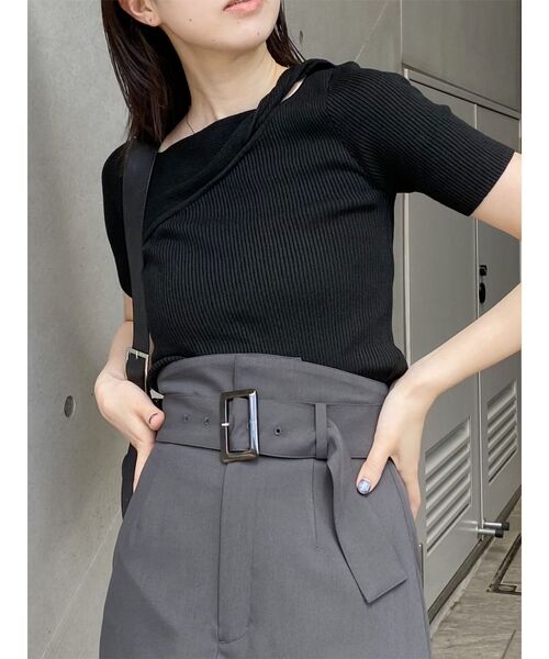 MURUA(ムルーア)の「ツイストワンショルニット(ニット/セーター・レディース・ホワイト/パープル/ブラック/ブルー/オレンジ・FREE)」の18枚目の写真