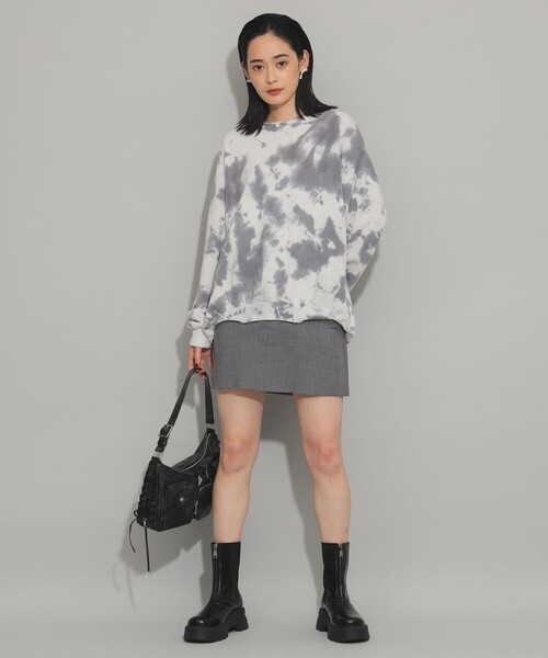 Ray BEAMS（レイビームス）の「Lee / LOOSE FIT PULL OVER SWEAT（スウェット・レディース・グレー系その他/ブラック系その他・MEDIUM）」の18枚目の写真