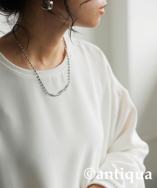 antiqua(アンティカ)の「帯電防止プルオーバー(Tシャツ/カットソー・レディース・オフホワイト/ブラック・ONESIZE)」の3枚目の写真