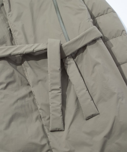 F/CE. (エフシーイー)の「F/CE. FT NEW STAND LONG COAT / エフシーイー FT ニュースタンドロングコート(ダウンジャケット/コート・レディース・ブルー/セージグリーン/ブラック/オリーブ・SMALL)」の10枚目の写真
