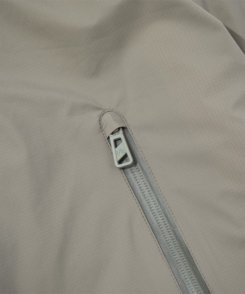 F/CE. (エフシーイー)の「F/CE. FT NEW STAND LONG COAT / エフシーイー FT ニュースタンドロングコート(ダウンジャケット/コート・レディース・ブルー/セージグリーン/ブラック/オリーブ・SMALL)」の11枚目の写真
