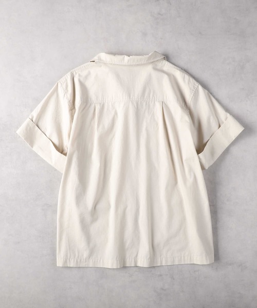 Right-on(ライトオン)の「HONEYSUCKLE ROSE(ハニーサックルローズ)半袖サファリシャツ(シャツ/ブラウス・レディース・ケリーグリーン/オフホワイト・M/L)」の8枚目の写真
